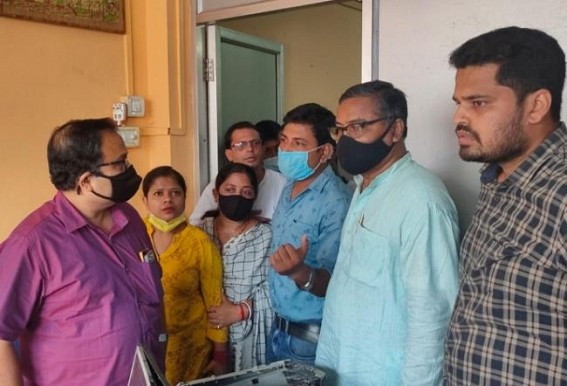 West Bengal TMC spokesperson Kunal Ghosh visited Ransacked Newspaper Pratibadi Kalam’s office, slammed Violent attack on media houses by BJP